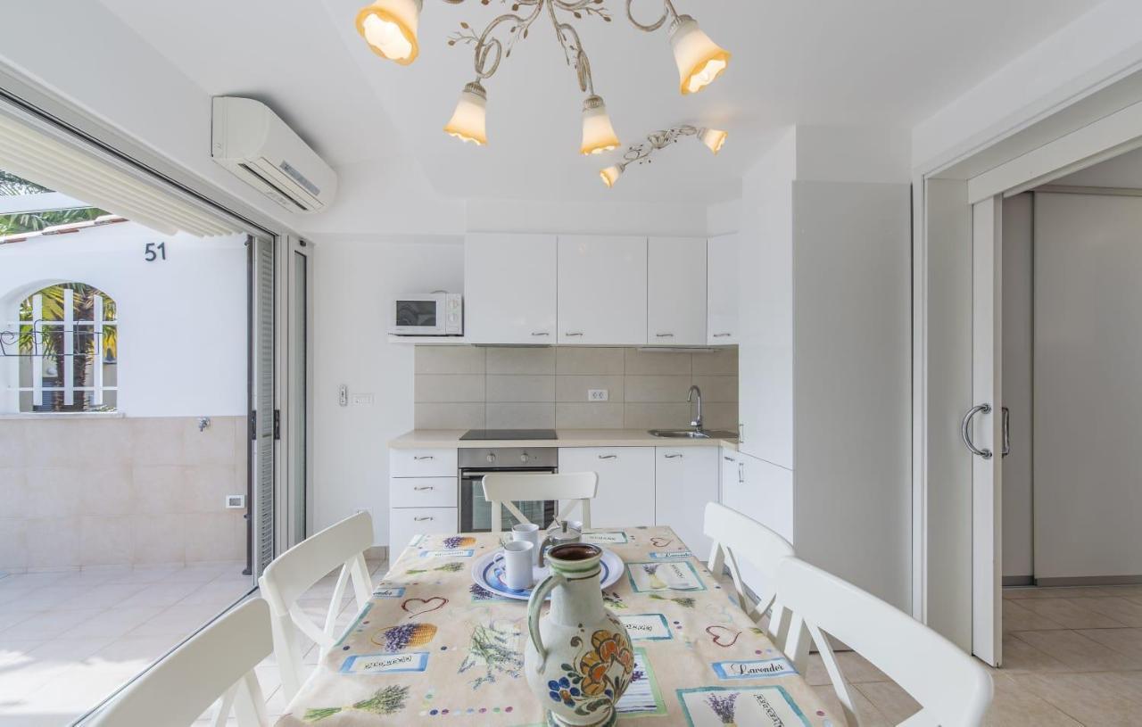 Holiday Home M&M Novigrad Istria Kültér fotó