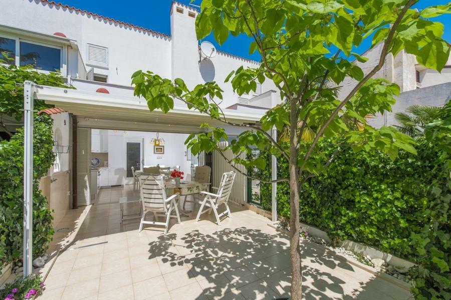 Holiday Home M&M Novigrad Istria Kültér fotó